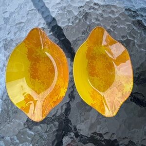 Très mignons petits bols de service vintage en verre,forme citrons jaunes (A)